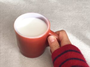 緊張を和らげる 飲み物 ホットミルク